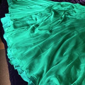 Floor length formal dress. Full, flowing, layered chiffon skirt. Gorgeous!